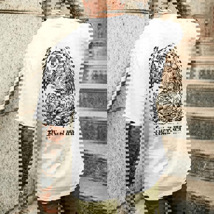 フェニックス。神話の鳥。灰から生まれ変わる。 メンズTシャツ バックプリント 彼への贈り物