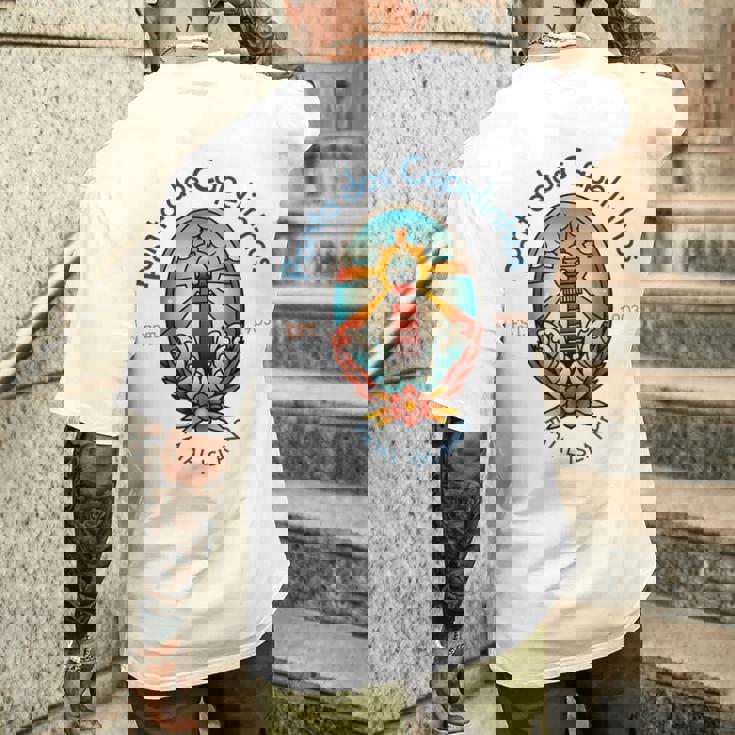 ポンタ・ドス・カペリーニョス灯台 アゾレス諸島 メンズTシャツ バックプリント 彼への贈り物