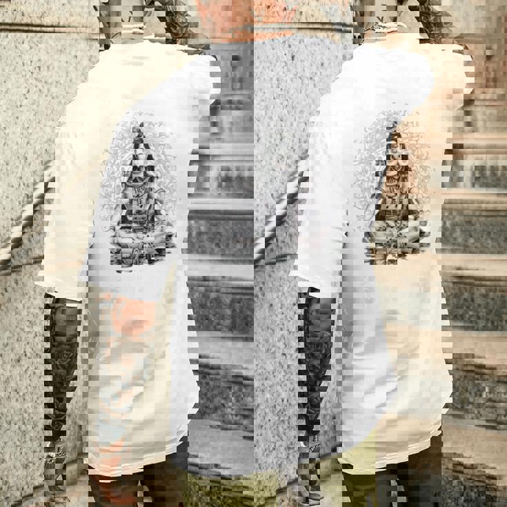 マハ シヴァラートリ ヒンドゥー教の祭り シヴァ神 マハシヴァラートリ メンズTシャツ バックプリント 彼への贈り物