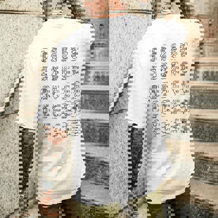 マヤ 干支 シンボル メンズTシャツ バックプリント 彼への贈り物