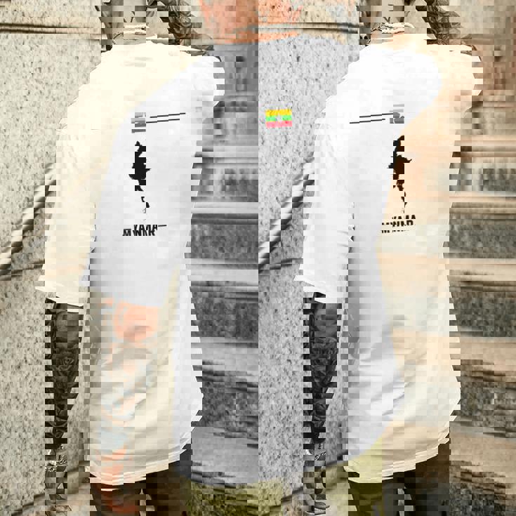 ミャンマーの地図と国の名前が付いたビルマの国旗 メンズTシャツ バックプリント 彼への贈り物