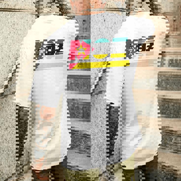 モザンビークデザイン。国旗付きモザンビーク衣装 Moz メンズTシャツ バックプリント 彼への贈り物