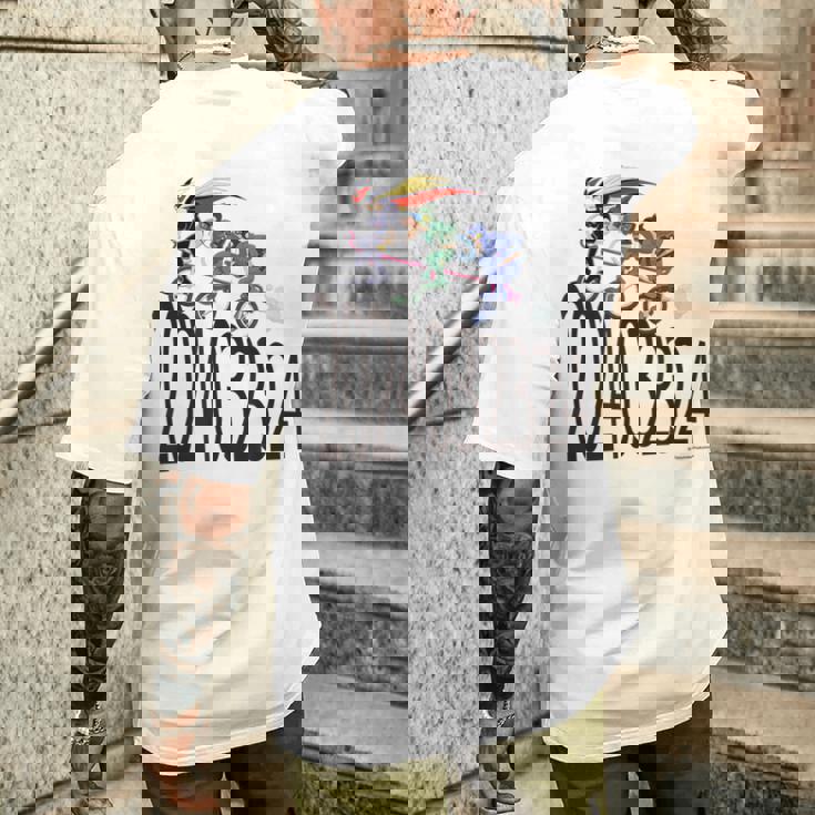 ヤッターマン おしおき三輪車b メンズTシャツ バックプリント 彼への贈り物