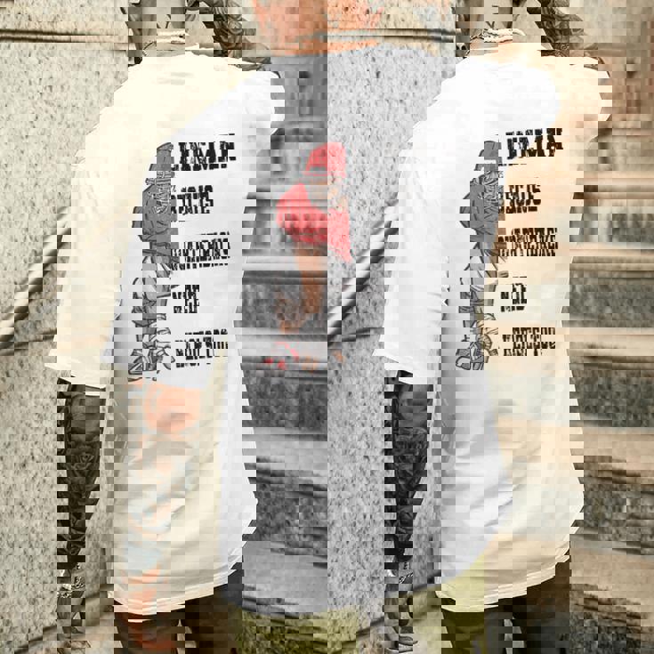 ラインマンのクォーターバックにはアメリカンフットボールにヒーローが必要 メンズTシャツ バックプリント 彼への贈り物