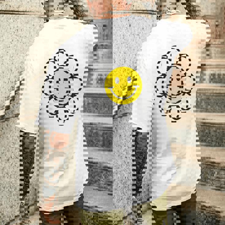 レトロ ヴィンテージ イエロー ハッピー スマイル スマイル フェイス デイジーフラワー メンズTシャツ バックプリント 彼への贈り物