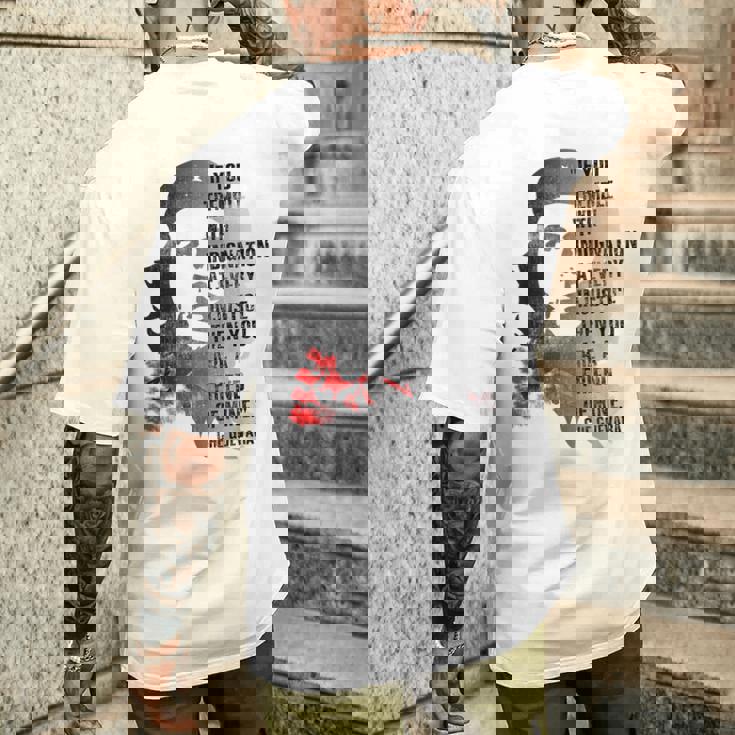 レトロなチェ・ゲバラのアドマイヤーズ革命の名言。ミーム メンズTシャツ バックプリント 彼への贈り物