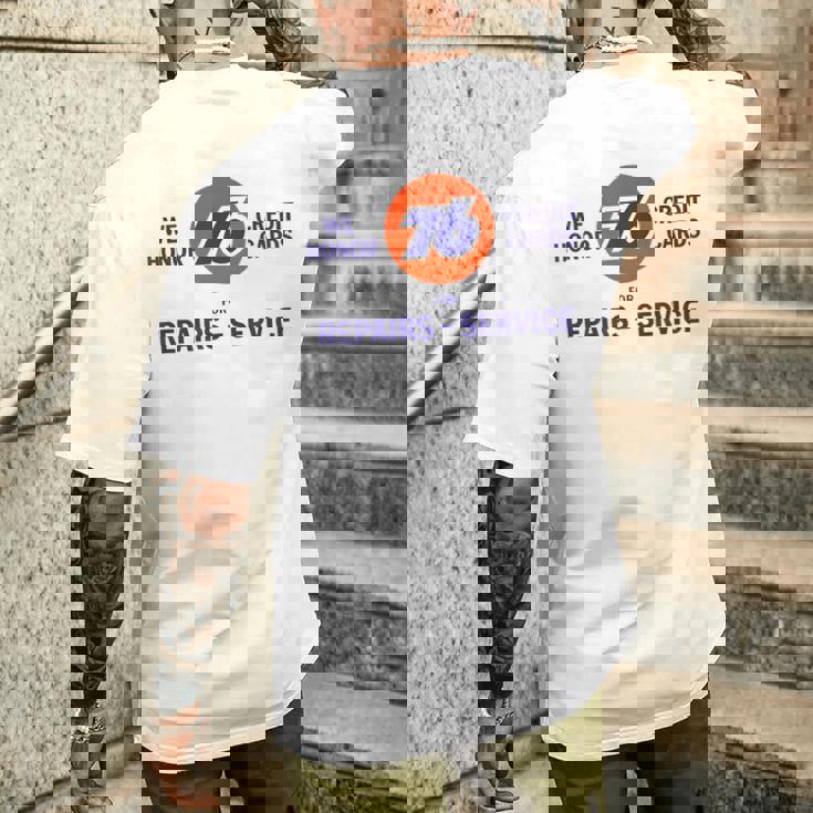 ヴィンテージ 76 ガソリンポンプ サイン レトロ ガソリン ガレージ メンズTシャツ バックプリント 彼への贈り物