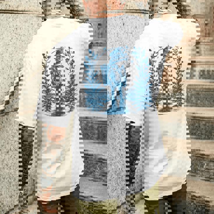 ヴィンテージスタイルの「郵便配達員カエル」 メンズTシャツ バックプリント 彼への贈り物