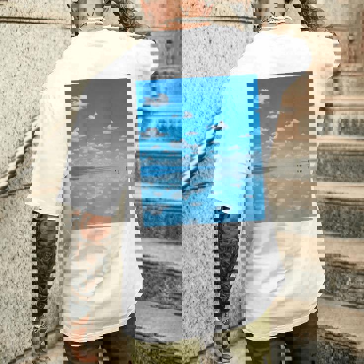 世界一美しい鏡張りの風景 メンズTシャツ バックプリント 彼への贈り物
