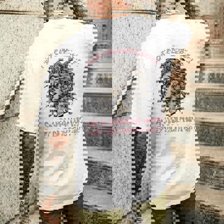 口を閉じた女として 記憶されない メンズTシャツ バックプリント 彼への贈り物