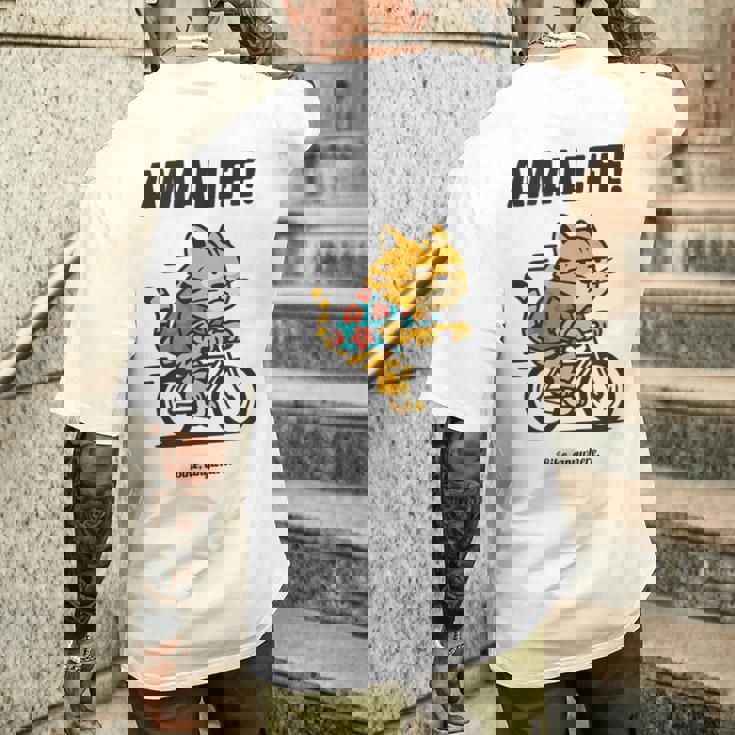 尼崎を走るチャリ猫 メンズTシャツ バックプリント 彼への贈り物