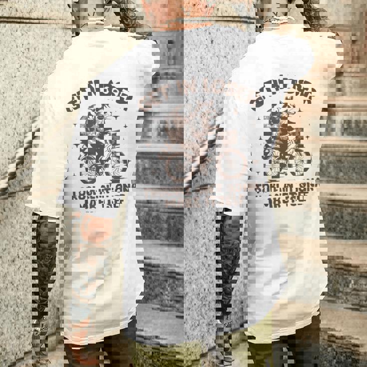 敗者トラブルに巻き込まれてもラクーンポッサムにはならない メンズTシャツ バックプリント 彼への贈り物