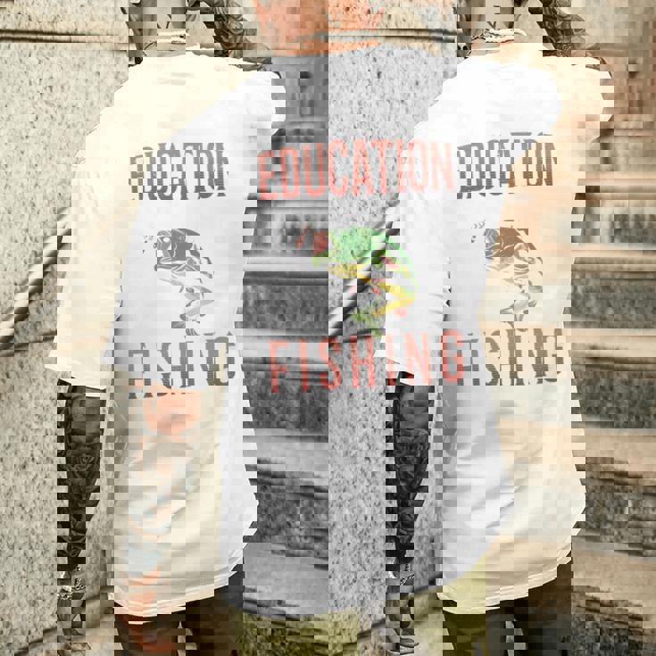 教育は重要ですが、釣りは重要です 面白い 長袖tシャツ メンズTシャツ バックプリント 彼への贈り物