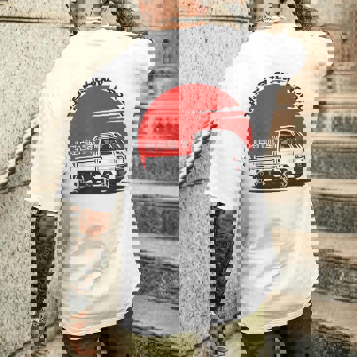 日本ミニトラック 軽自動車 キャブ オーバー コンパクト 四駆 オフロード トラック メンズTシャツ バックプリント 彼への贈り物