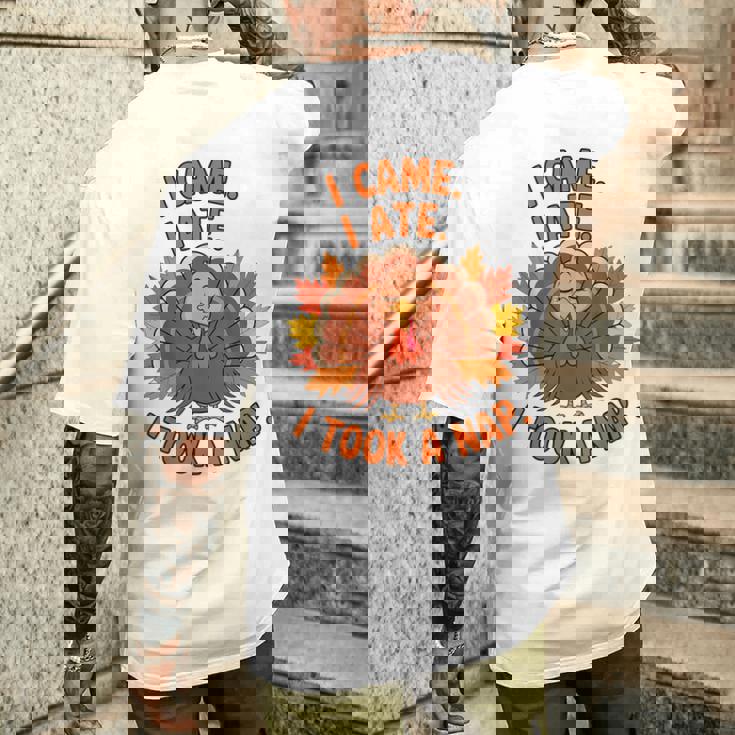 来た、食べた、昼寝した 感謝祭 家族のユーモア メンズTシャツ バックプリント 彼への贈り物