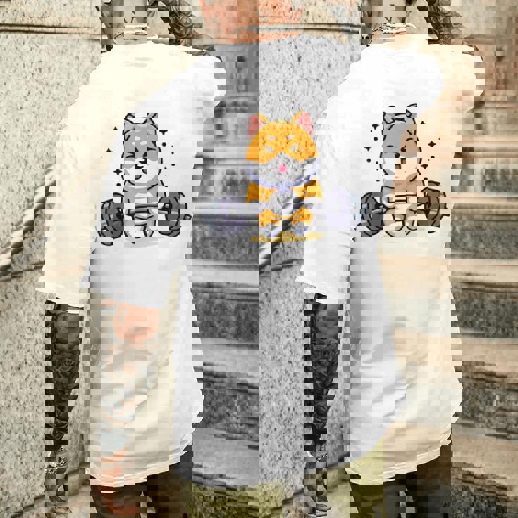 柴犬 イヌ 面白いtシャツ 犬 筋トレ 文字入り メンズ おもしろ 面白い 服 おもしろグッズ 文字 メンズTシャツ バックプリント 彼への贈り物