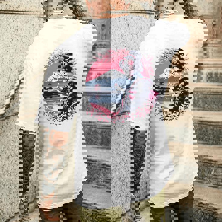 桜 さくら 芸者 富士山 日本のグラフィック メンズTシャツ バックプリント 彼への贈り物