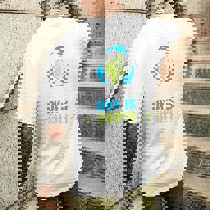 毎日のハッピーアースデイtシャツはアースデイのリサイクルです メンズTシャツ バックプリント 彼への贈り物