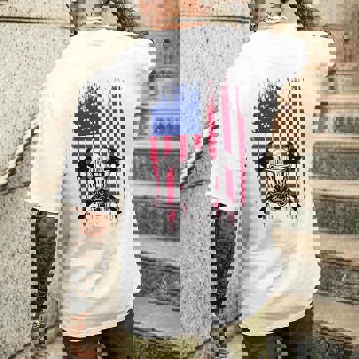 消防士 アメリカ国旗 7月4日 男性 お父さん 消防士 長袖tシャツ メンズTシャツ バックプリント 彼への贈り物