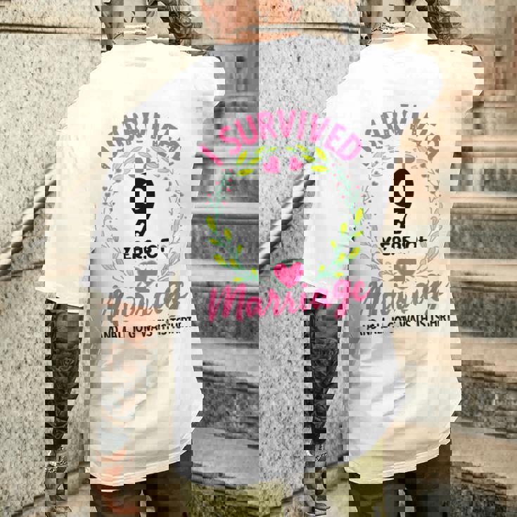 結婚9年 結婚9周年 メンズTシャツ バックプリント 彼への贈り物