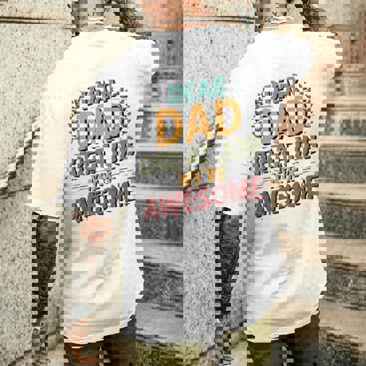 親愛なるお父さん素晴らしい仕事私たちは素晴らしい父の日ありがとう メンズTシャツ バックプリント 彼への贈り物