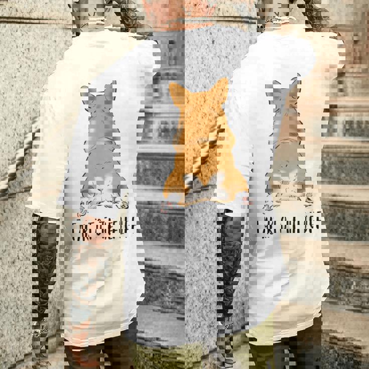 面白いコーギー、コーギーバット、コーギースプルーティング、コーギーママへのギフト。 メンズTシャツ バックプリント 彼への贈り物