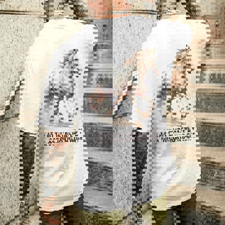 馬の水彩画、乗馬、優雅な高速ランニング馬 メンズTシャツ バックプリント 彼への贈り物