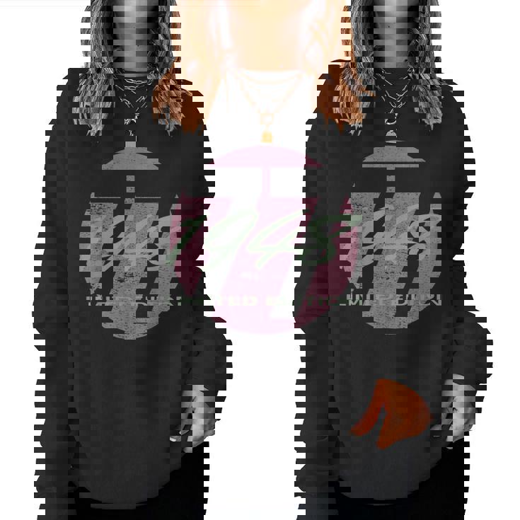 77歳の誕生日 男性 女性 77歳 1948年生まれ レディーススウェットシャツ