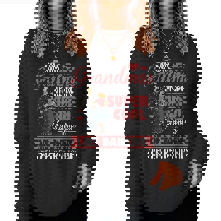 Algunas Abuelas Tomaniestas Cool Grandmas Go Line Dancing Sudadera Mujer