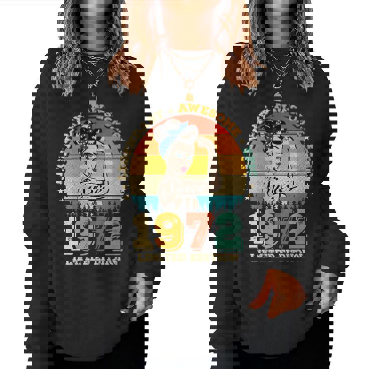 Legendario De 53 Años Desde 1972 Impresionante 53 Cumpleaños Es Cuello Sudadera Mujer