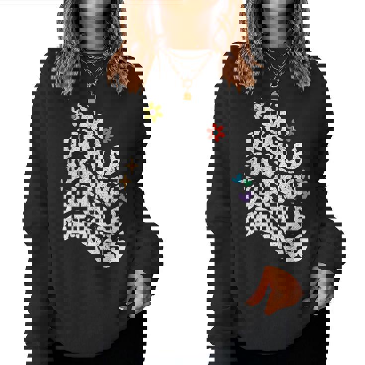 レトロ Groovy Im Lucila Doing Lucila Things 面白い母 レディーススウェットシャツ