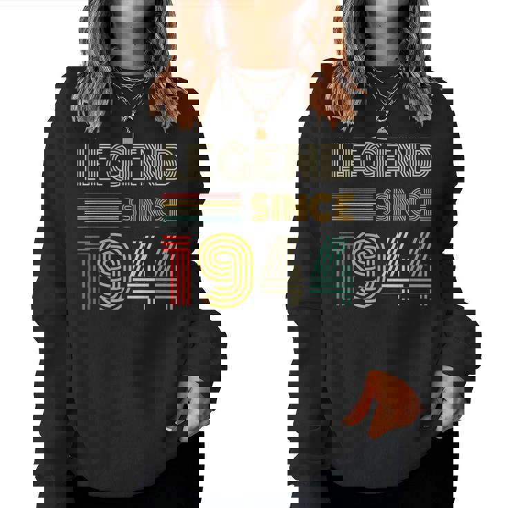 ヴィンテージ 1944 81 歳の誕生日プレゼント 男性 女性 81 歳 レディーススウェットシャツ