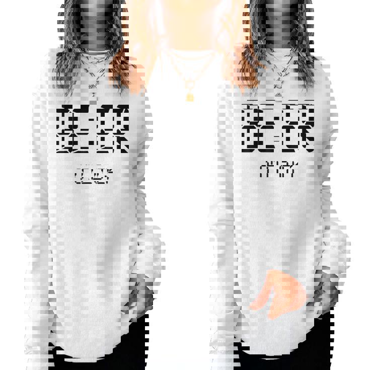 Beer O'clock ビールタイム 面白いギフト ビール愛好家 レディーススウェットシャツ