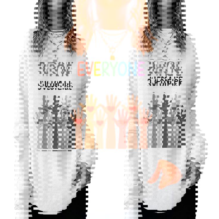 Everyone Is Welcome Here アイダホ 教師 男性 女性 キッズ レディーススウェットシャツ