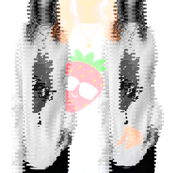 キッズストロベリーシャツ 男の子または女の子用 レディーススウェットシャツ