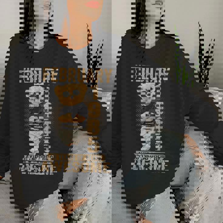 1985年2月40歳の誕生日男性と女性のための素晴らしいテディベア。 レディーススウェットシャツ 彼女への贈り物