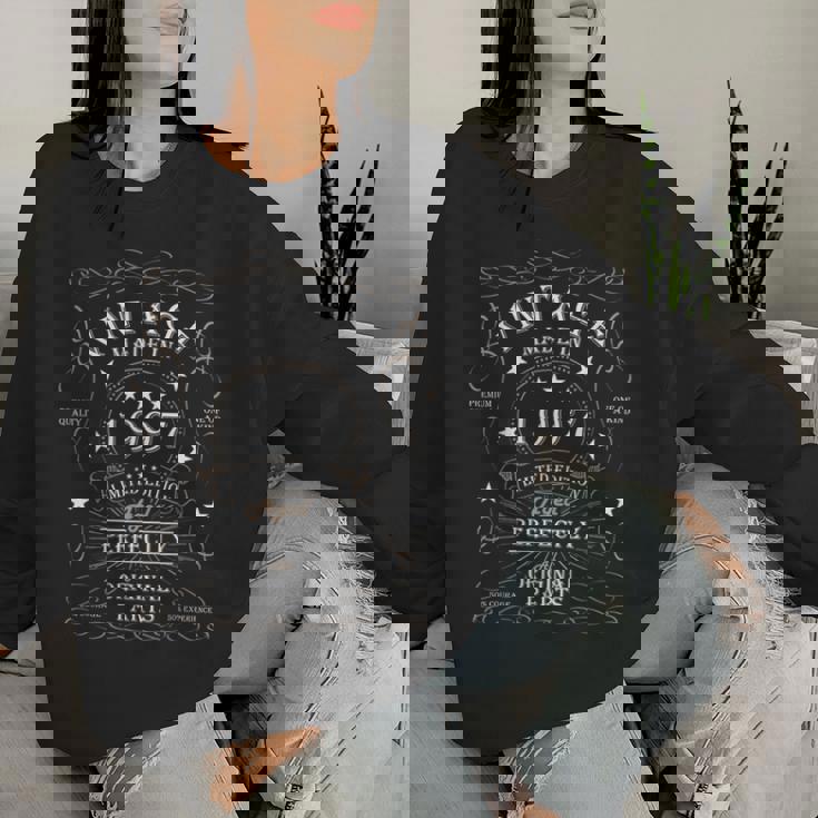 28歳の誕生日 男性 女性 28歳 1997年 誕生日プレゼント レディーススウェットシャツ 彼女への贈り物