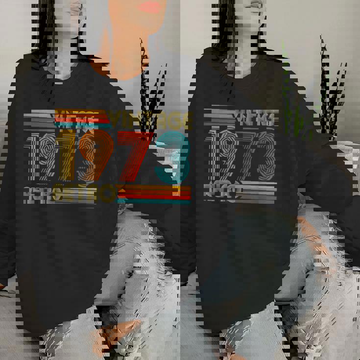 52歳の誕生日プレゼント 52歳 男性 女性 レトロ ヴィンテージ 1973 レディーススウェットシャツ 彼女への贈り物