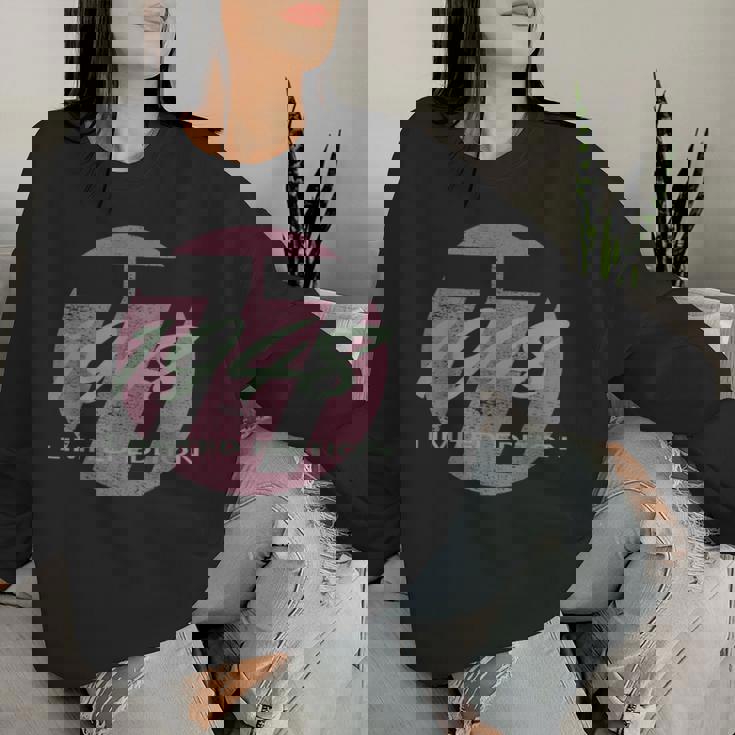 77歳の誕生日 男性 女性 77歳 1948年生まれ レディーススウェットシャツ 彼女への贈り物