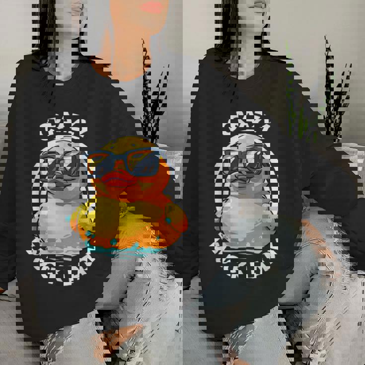 Crazy Duck Lady キュート アヒル ママ アヒルの所有者 面白い I Love Ducks レディーススウェットシャツ 彼女への贈り物