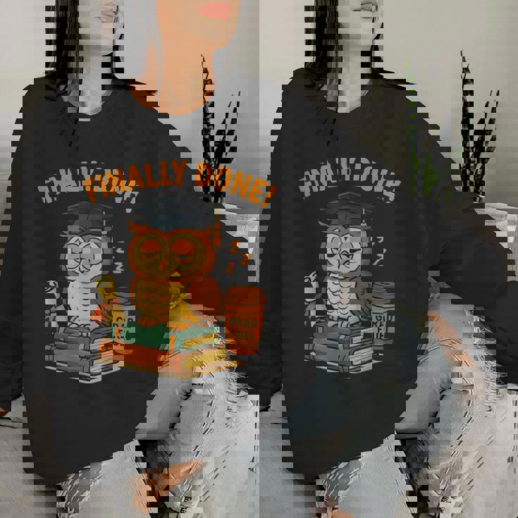 Finally Done Owl Grad 2025 デコレーション レディーススウェットシャツ 彼女への贈り物