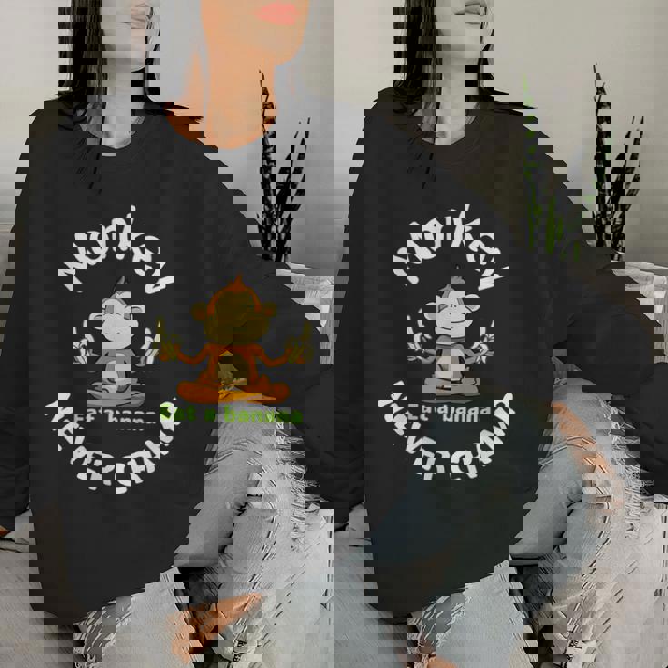 Monkey Never Cramp Eat A Banana レディーススウェットシャツ 彼女への贈り物
