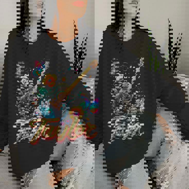 Taylor ファーストネーム I Love Taylor Birthday Girl Groovy 2010年代 レディーススウェットシャツ 彼女への贈り物