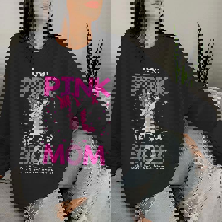 I Wear Pink For My Mom Breast Cancer Awarenessupport レディーススウェットシャツ 彼女への贈り物