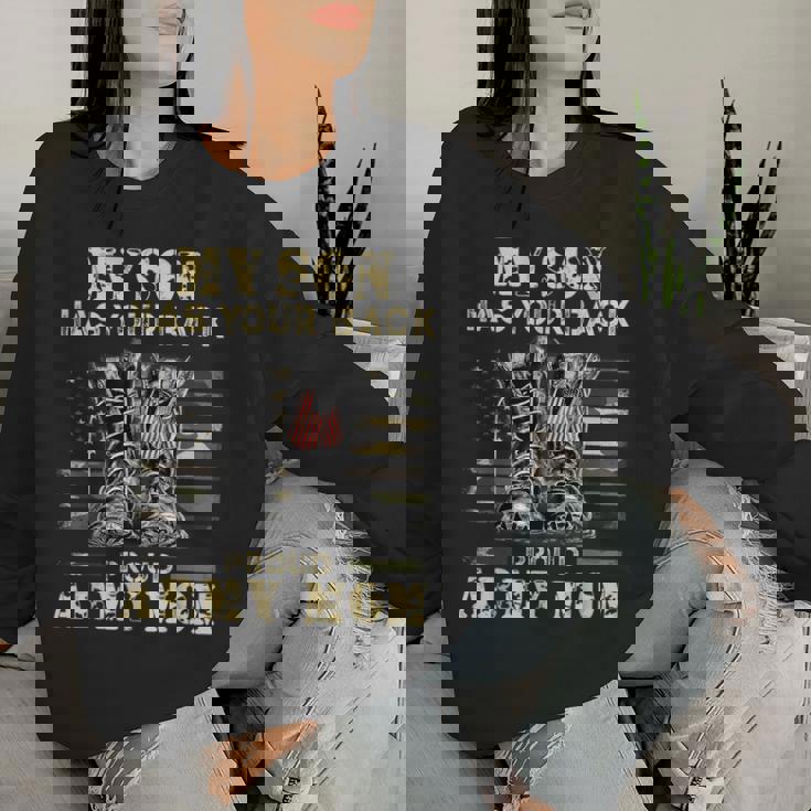 メンズ アメリカ国旗デザイン Myon Has Your Back Proud Army Mom レディーススウェットシャツ 彼女への贈り物