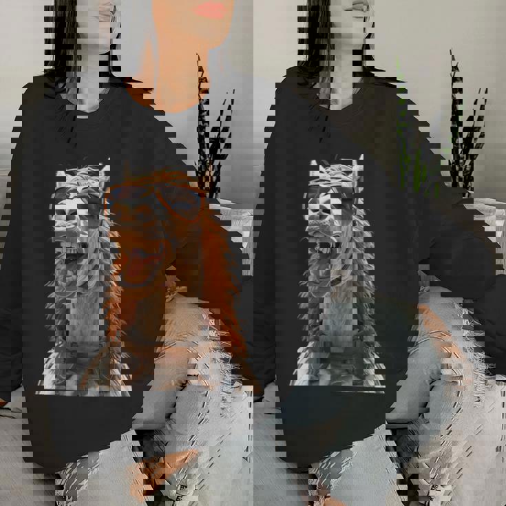 サングラスをかけた馬 馬の女の子 ライダー 甘い馬 レディーススウェットシャツ 彼女への贈り物