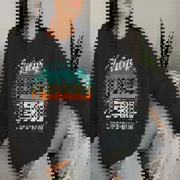 レトロ 45歳 ヴィンテージ 1980年6月 45歳の誕生日 男性 女性 レディーススウェットシャツ 彼女への贈り物