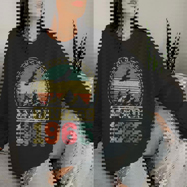 ヴィンテージ 1965 ギフト 男性 女性 長寿祝い 1965年生まれ 還暦祝い ユニークな誕生日プレゼント レディーススウェットシャツ 彼女への贈り物