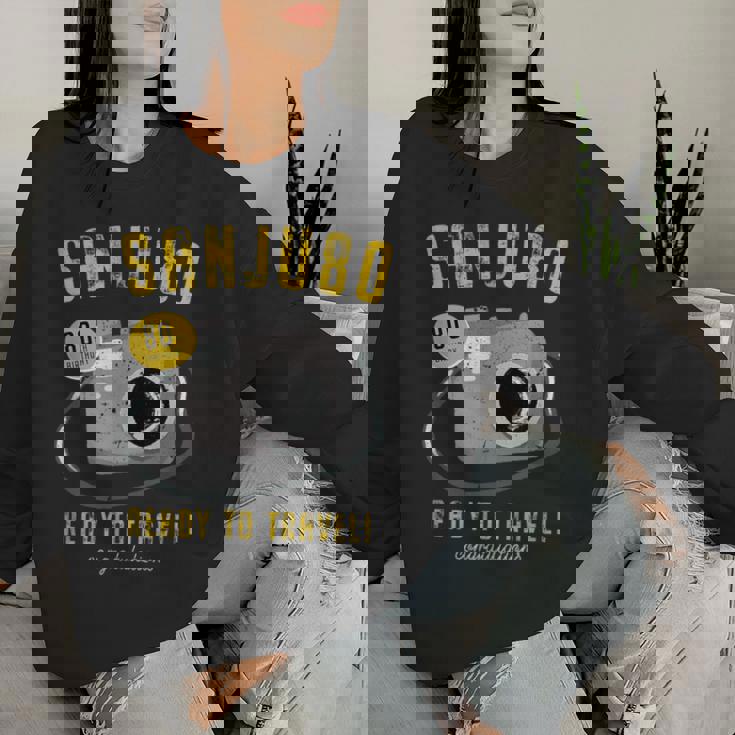 傘寿祝い 旅行好き 写真好き 撮影好き カメラ レトロ 父 母 男性 女性 80歳お祝い Ready To Travel レディーススウェットシャツ 彼女への贈り物