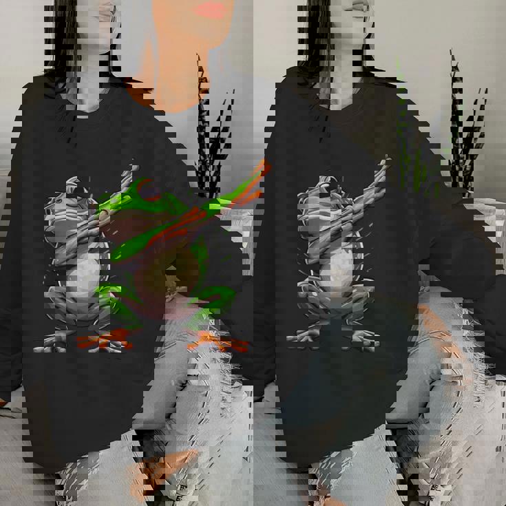 軽くたたくカエルの面白い動物のダンスギフト 男の子と女の子向け レディーススウェットシャツ 彼女への贈り物